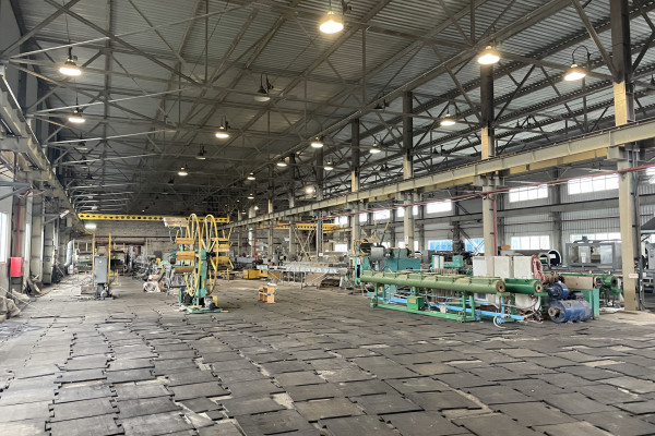 Продаж виробничого комплексу 4340 м2 з ділянкою 6,3 га, Київська область, Баришівка